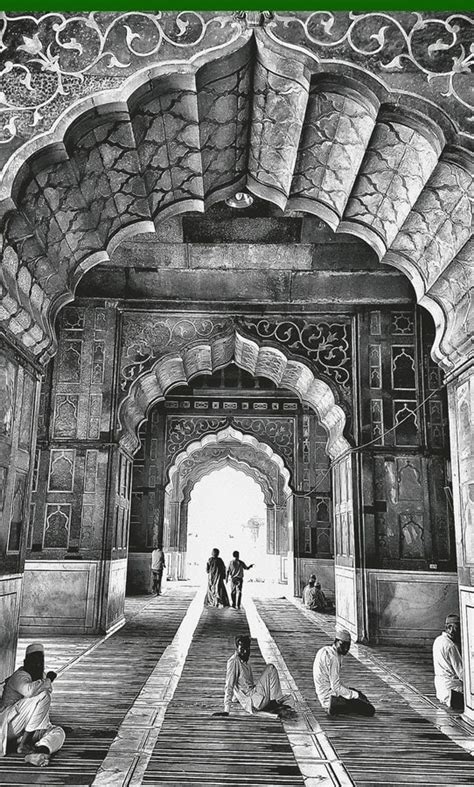 A Mesquita Jama Masjid: Uma Obra-Prima de Arquitetura Islâmica e um Santuário de Paz Interior!