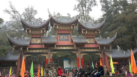 Aventura Inigualável no Templo de Jiangjun em Luzhou!