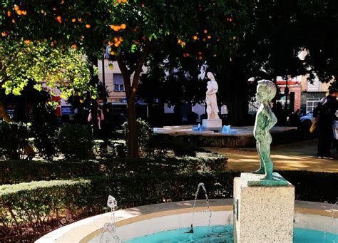  Os Jardins de la Concepción: Um Oásis de Beleza e História em Málaga!